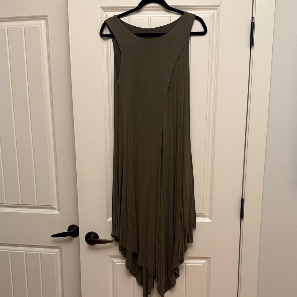 Elegant Olive Green Sleeveless Dress